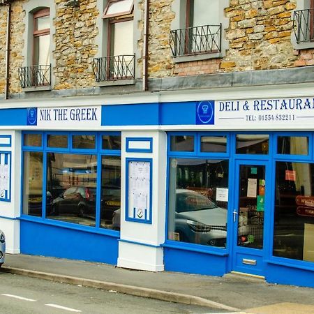 Nik The Greek Bed and Breakfast Burry Port Εξωτερικό φωτογραφία