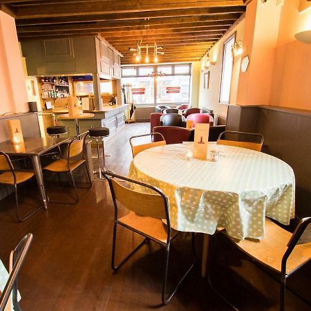 Nik The Greek Bed and Breakfast Burry Port Εξωτερικό φωτογραφία